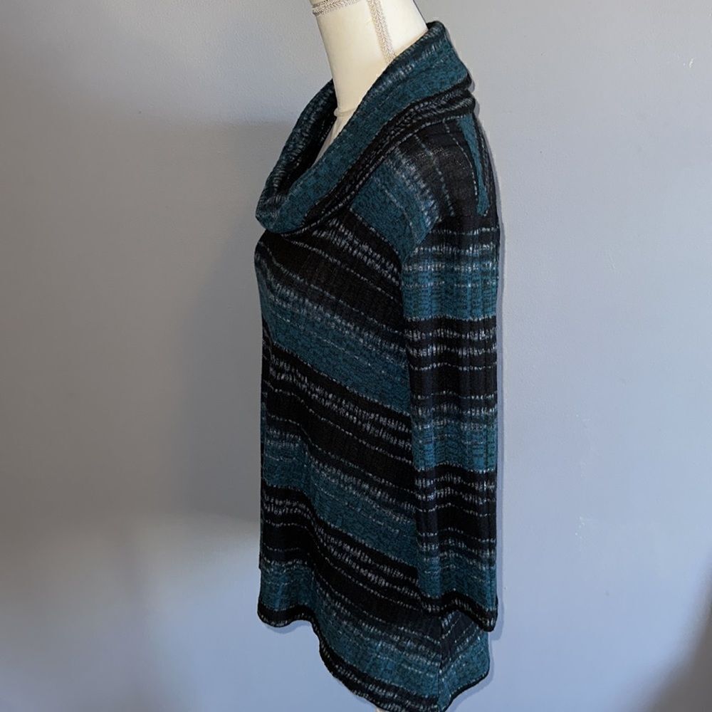 Ruby Rd. Petite Sweater! - Picture 3 of 11